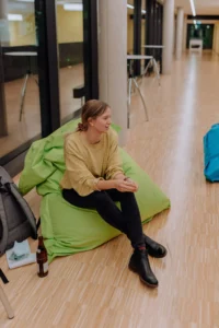 AnyConv.com__femme.digitale-3737