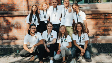 Zam Bam Sports Team National Cup 2022 (v.l.n.r.o.Chiara, Stephi, Chris, Christian, Sophia u.Freddy, Sara, Luisa, Viola) _Copyright ZamBam Sports