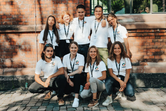 Zam Bam Sports Team National Cup 2022 (v.l.n.r.o.Chiara, Stephi, Chris, Christian, Sophia u.Freddy, Sara, Luisa, Viola) _Copyright ZamBam Sports